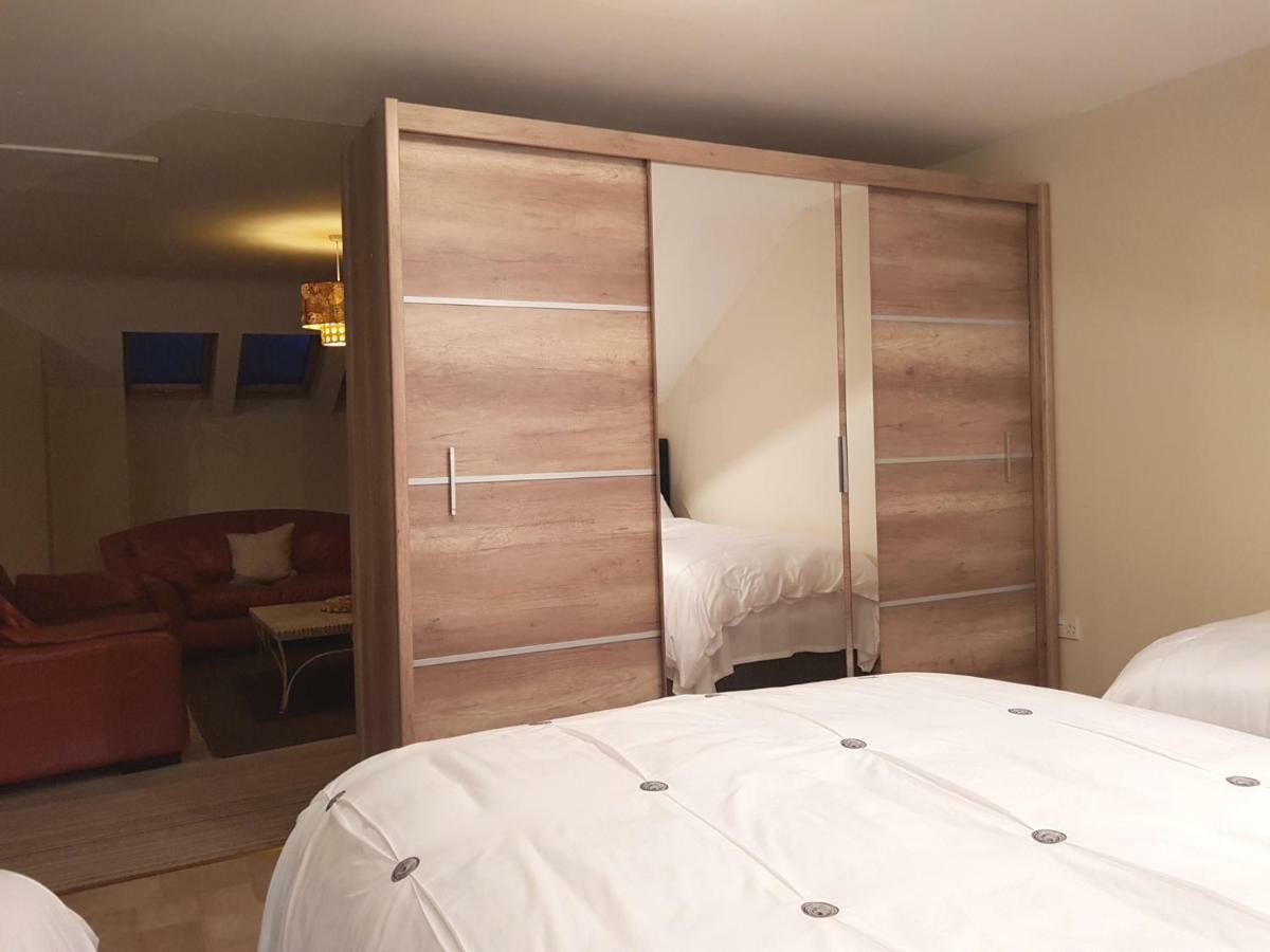 Ethan House Holiday Suites Killarney Extérieur photo